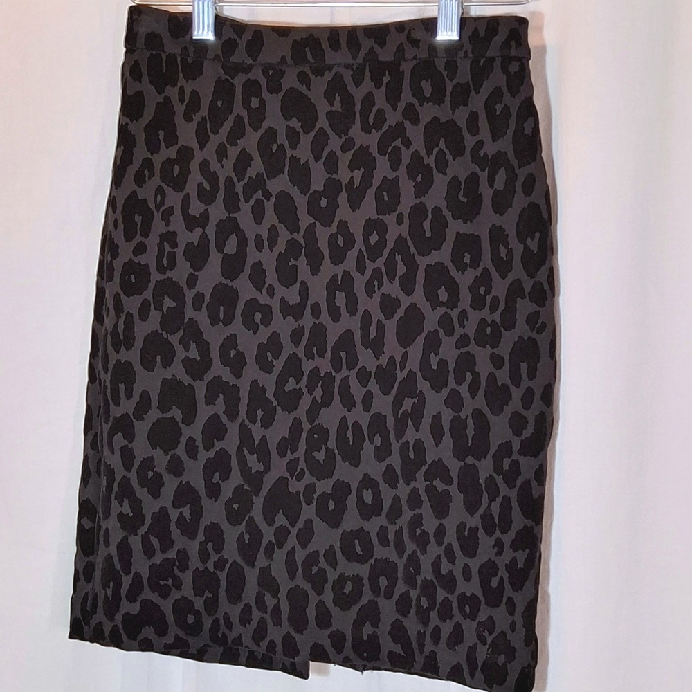 Ann Taylor Pencil Skirt Womens 0P Gray Black Excellent Flocked Leopard Print